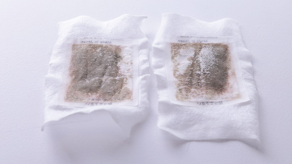 足裏樹液シート【鈴木油脂工業】使用後